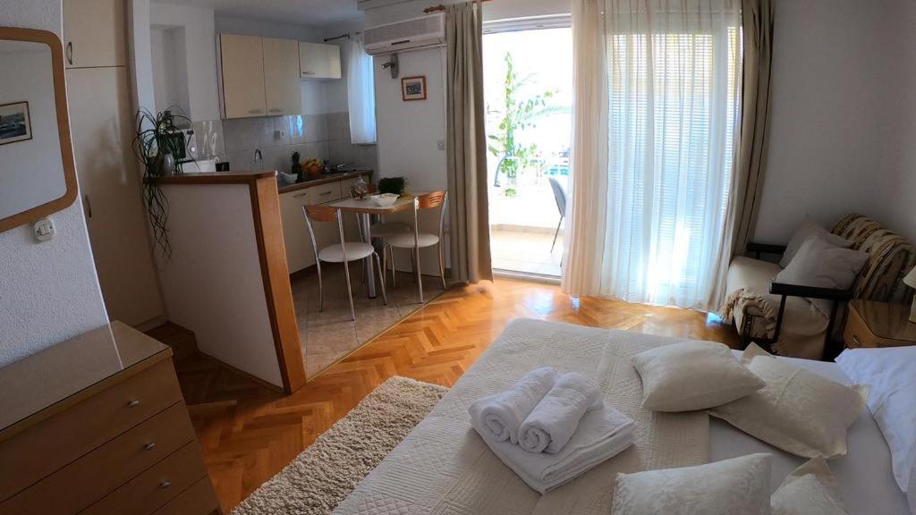 Ferienwohnung Vanja II Tučepi Exterior foto